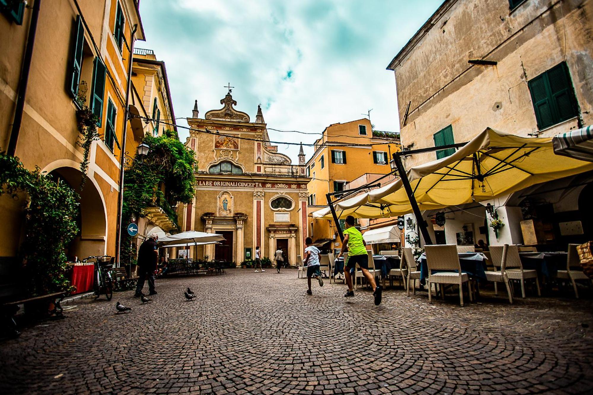 Hotel Continental Pietra Ligure Dış mekan fotoğraf