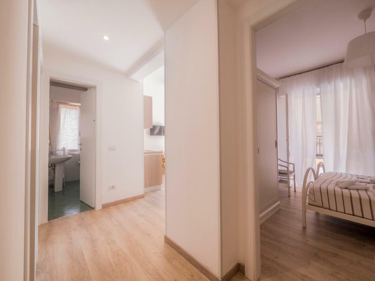 Hotel Continental Pietra Ligure Dış mekan fotoğraf
